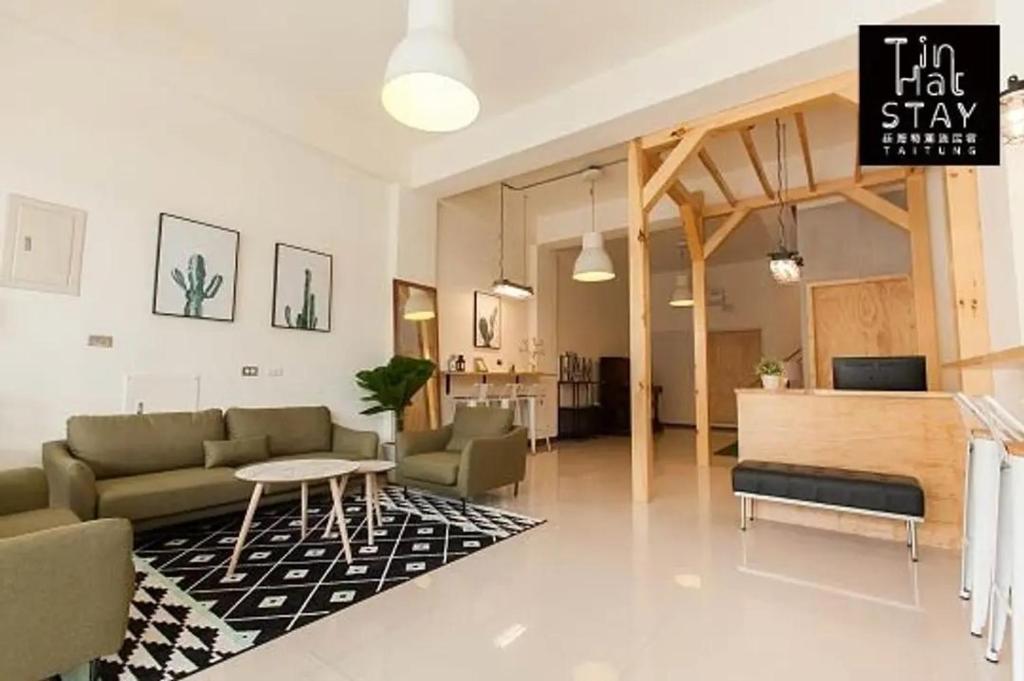廷海特潮流民宿 漢中館 民宿編號1746 寵物友善陽臺房 近微光集與鐵道藝術村