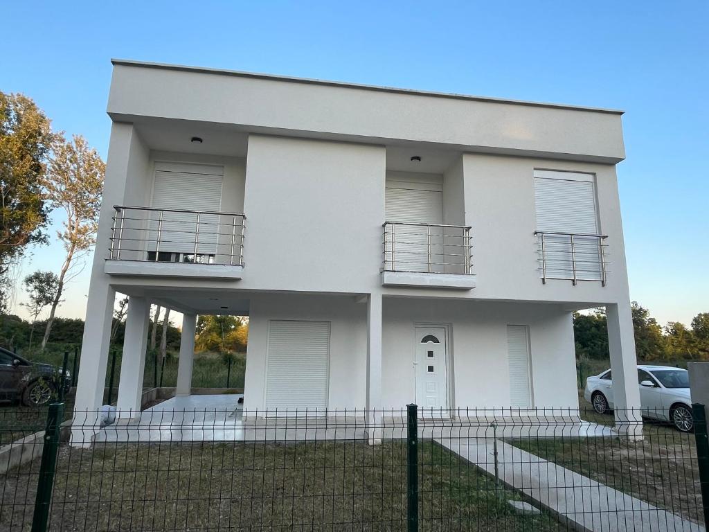 GIS Villa, Donji Štoj
