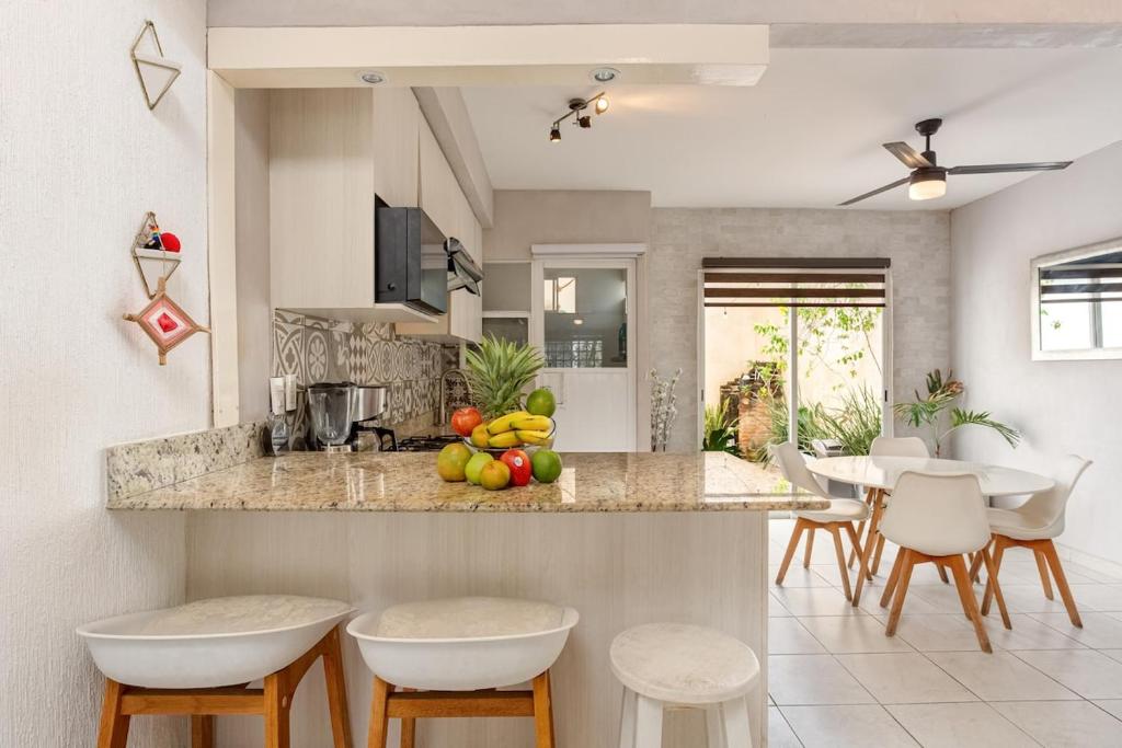 CASA Playa 3BED 4BATH - En residencial con piscina - 3