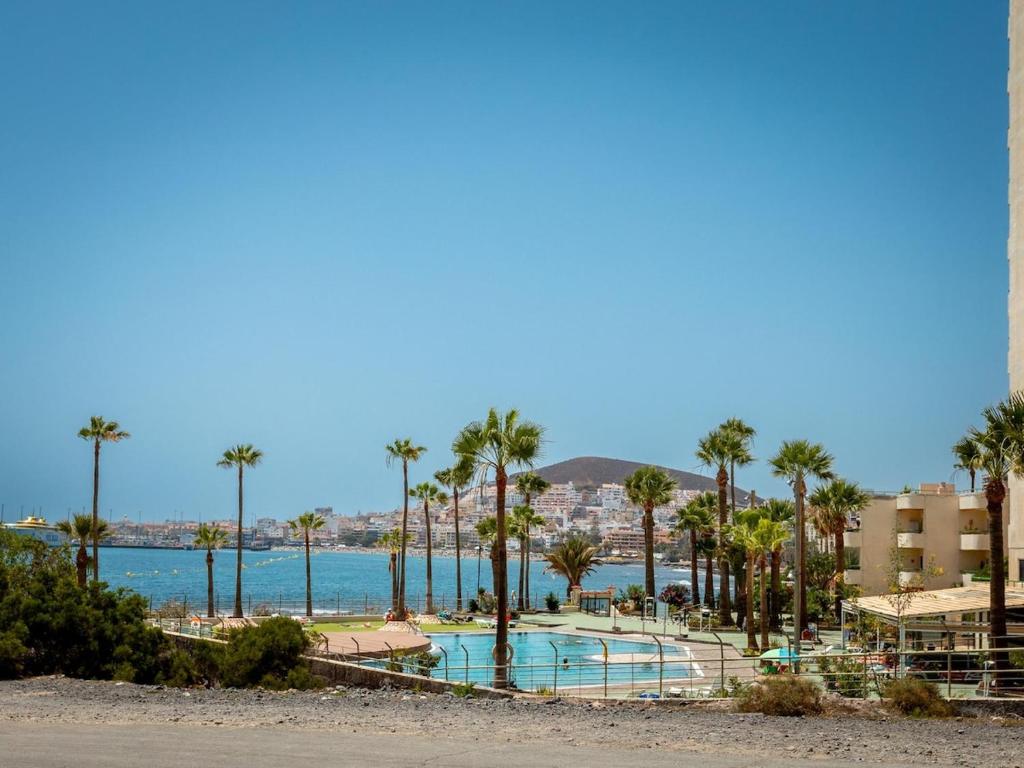 31 Los Cristianos front sea, pool free WiFi - 5