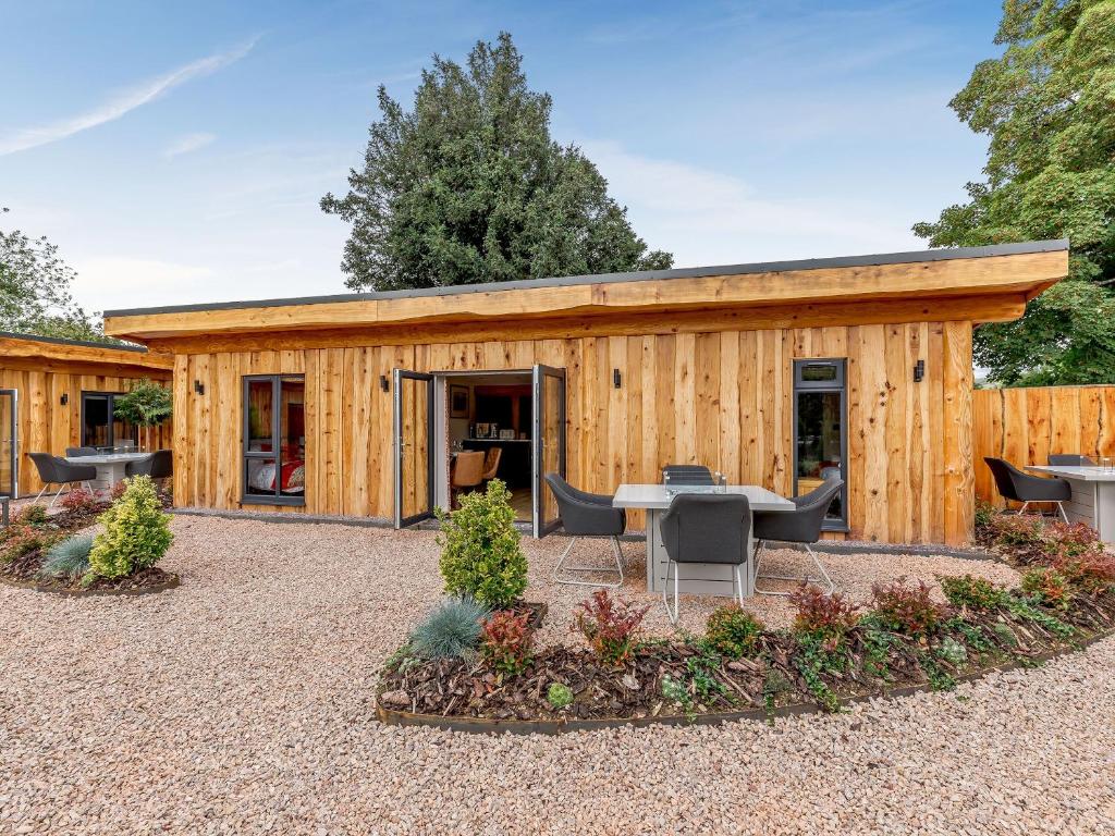 Fioled - Uk40267, Llangadfan