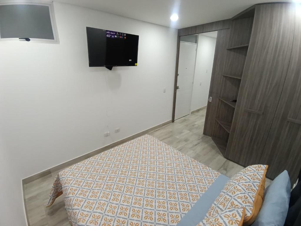 Apartaestudio amoblado, Edificio Avanzzare T2-402 - 4
