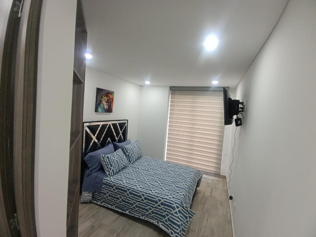 Apartaestudio amoblado, Edificio Avanzzare T2-701, Bogotá