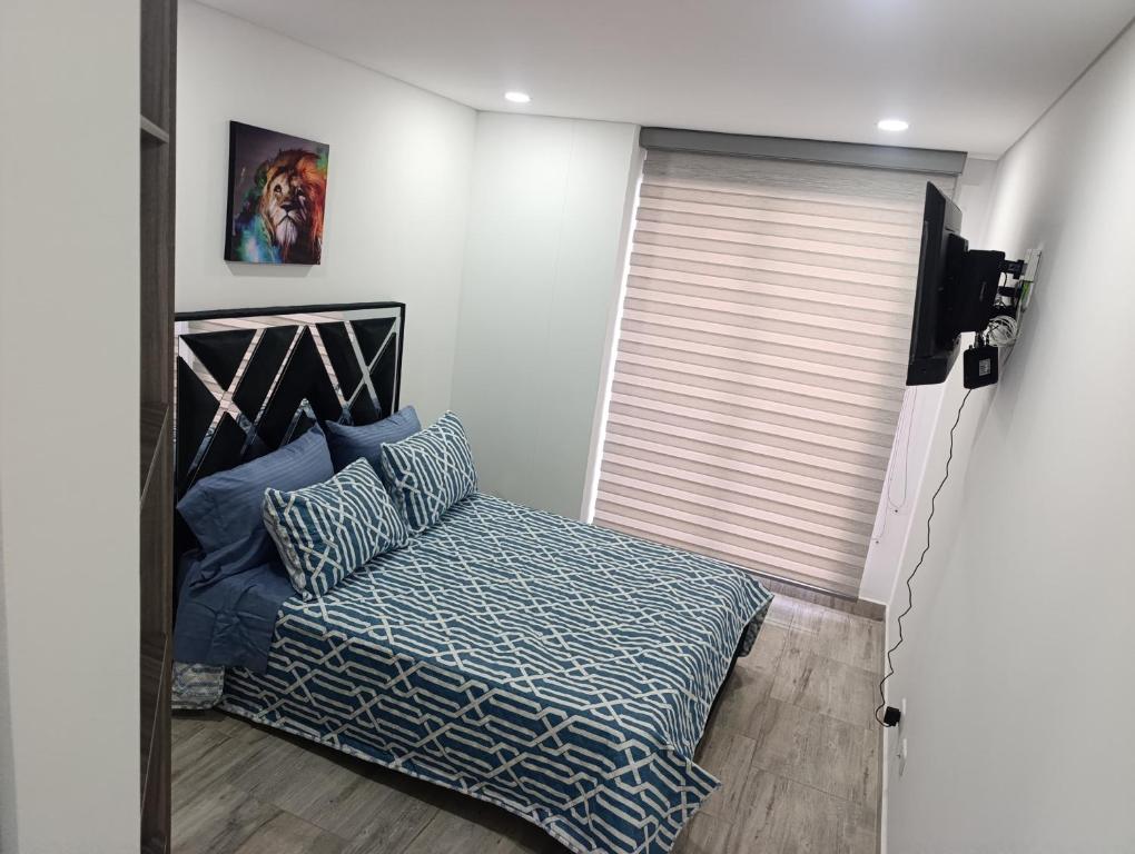 Apartaestudio amoblado, Edificio Avanzzare T2-701 - 5