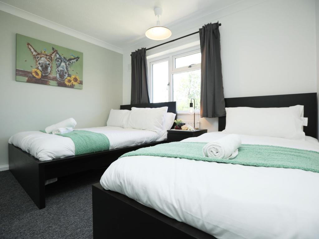 Perfect for Contractors, Tradespeople, pvt parking, Bristol