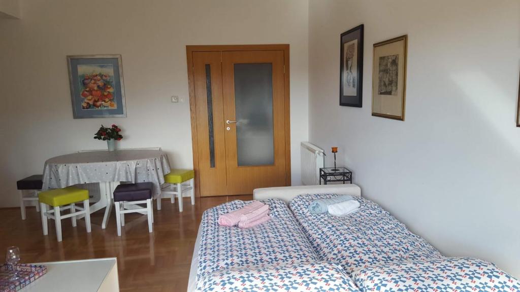 Sunny apartment - 3