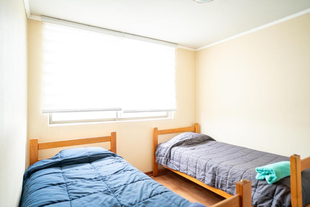 Espectacular departamento cerca del Movistar con 3 dormitorios y estacionamiento - 1