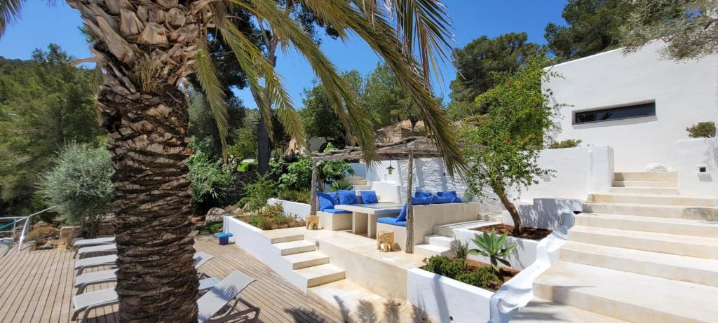 Designed Comfort Hilltop Villa Licence ET0447E - 4