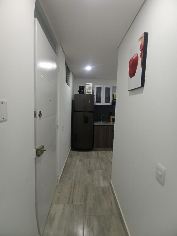 Apartaestudio amoblado, Edificio Avanzzare T2-501 - 4