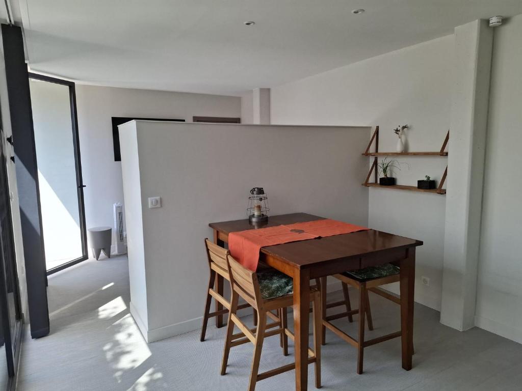 Studio B. - 5