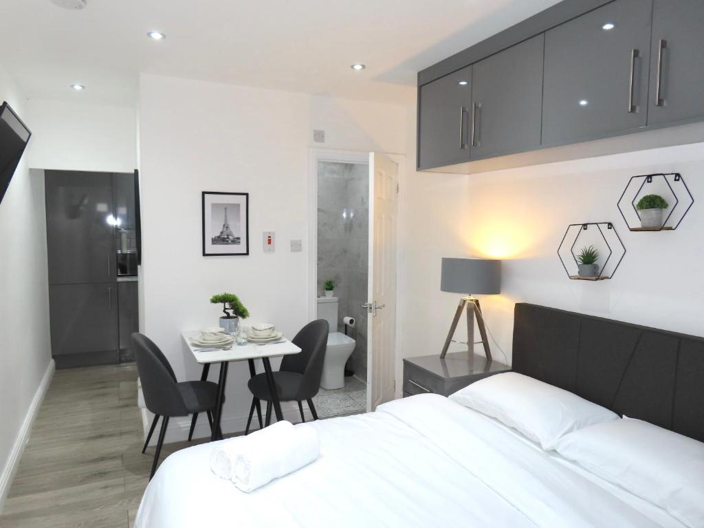 6 Mins to NEC & BHX Apartment with FREE Parking, Sheldon