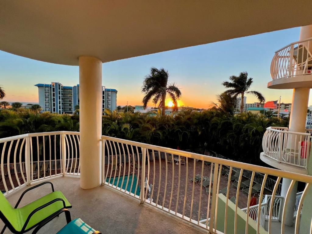 Sunset Nest, St Pete Beach