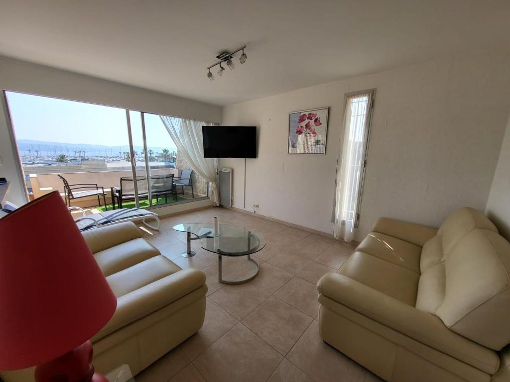 Superbe Appartement T3 vue mer en centre ville à 5 minutes à pied de la plage - 3