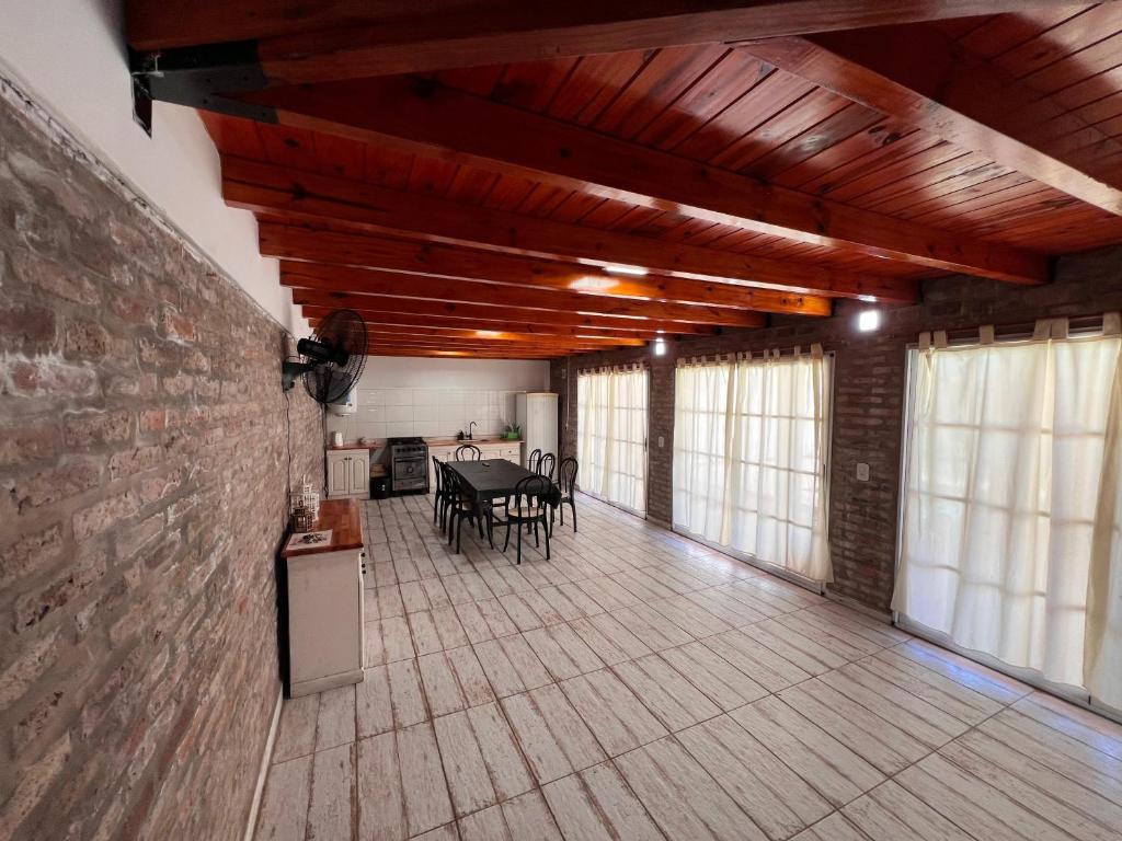 Casa quincho con Pileta - 4