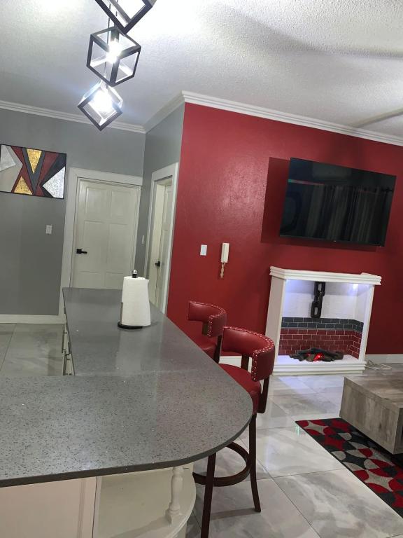 Border love apt 3, Kingston