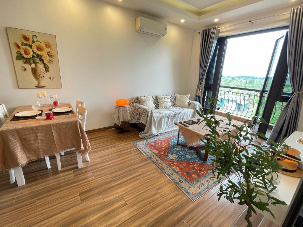 26421 Panorama green view studio - 1