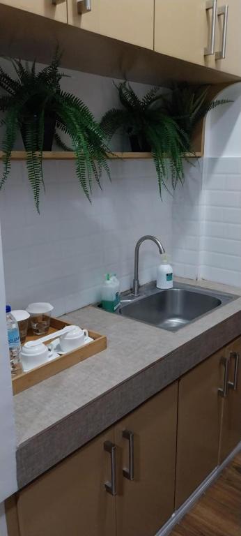 Kitchen, Regal425 Condotel near Angeles University Foundation in Angeles / Clark
