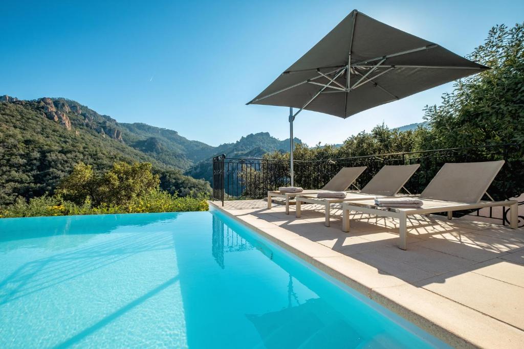 Luxury Villa for 8, private pool, airco, sea and mountain views - 2