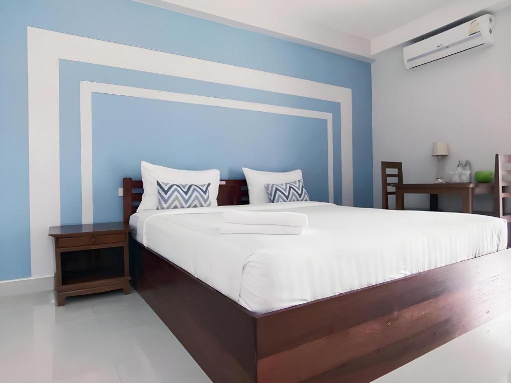 Iyara Residence, Trat