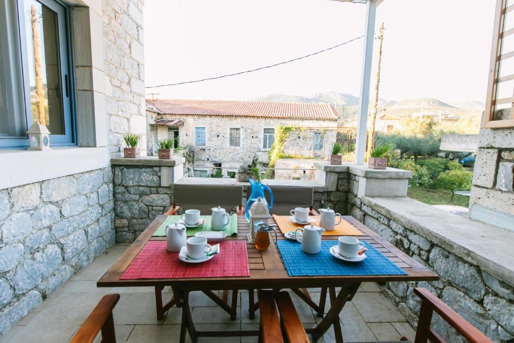 Maistros Kardamyli Apartments photo