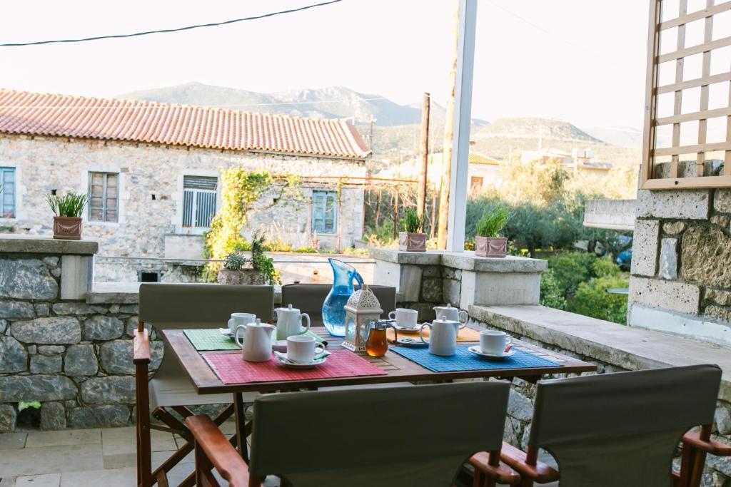 Maistros Kardamyli Apartments photo