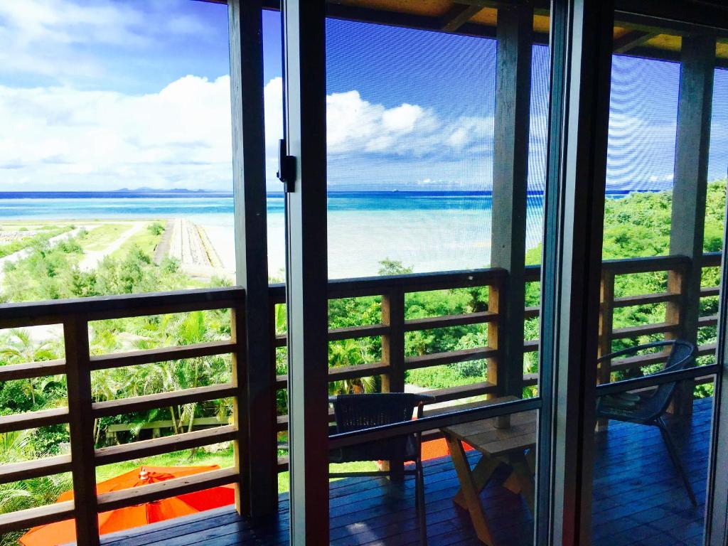 Balcony/terrace, Ma-Blue Garden House in Okinawa Main island