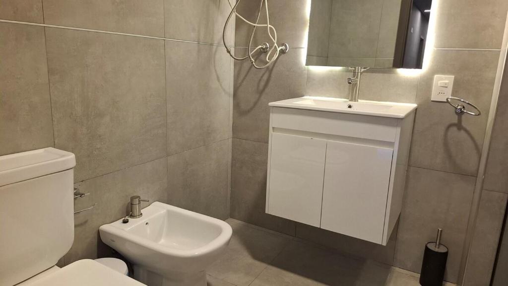 Azúcar Moreno - In front of the mall - 3