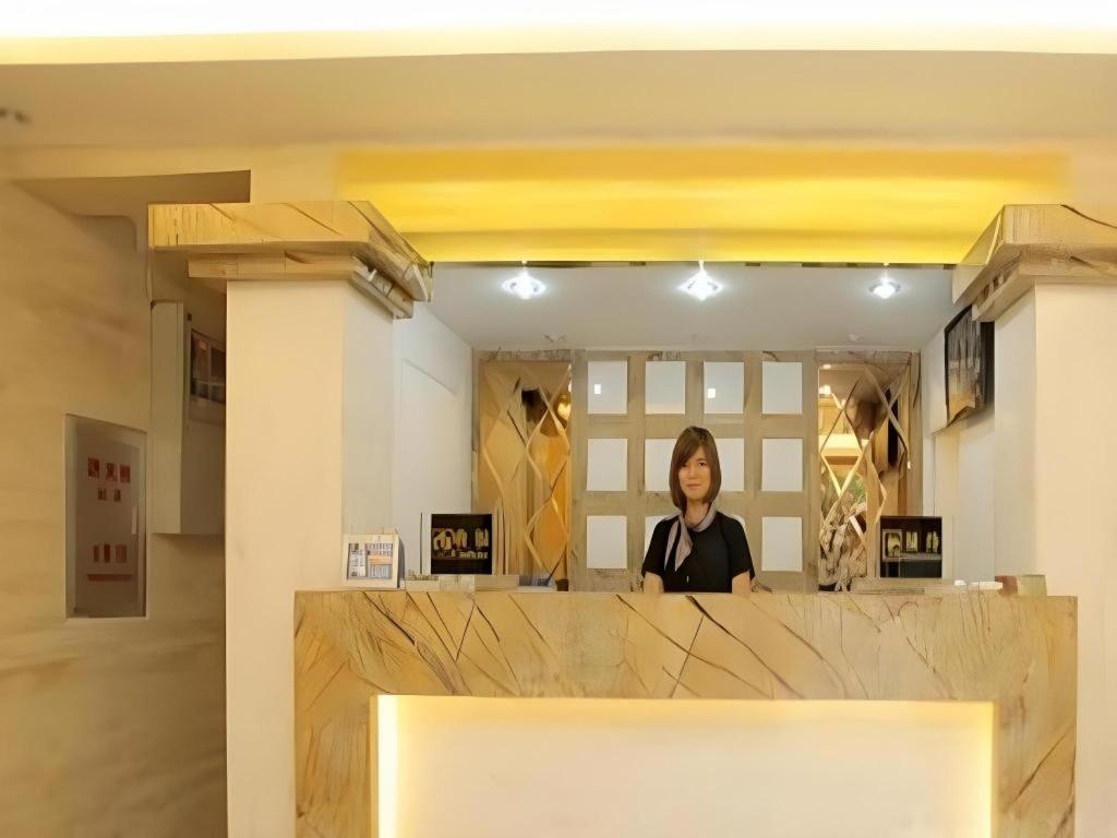 Xinghe Xinfeng Hotel Railway Station & Bus Station Branch, Kanton