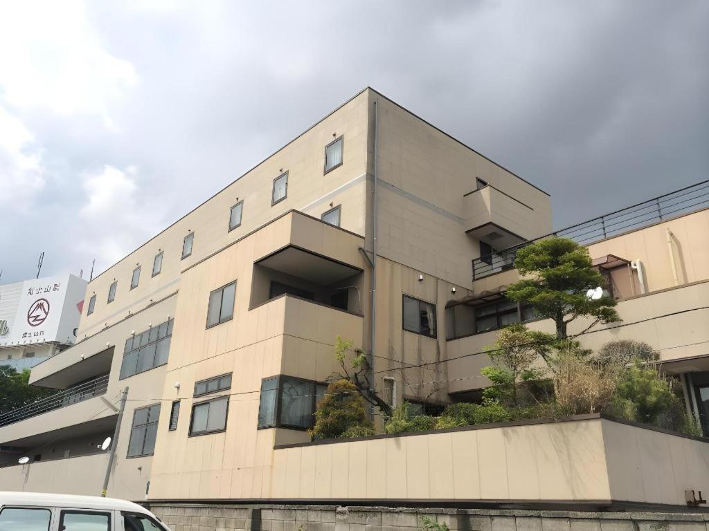 Fujino Kinjo, Shimo-yoshida