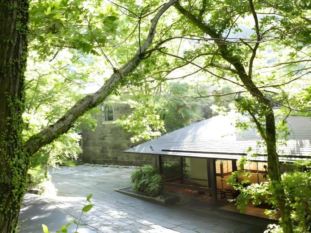 Myoken Ishiharaso, Kirišima