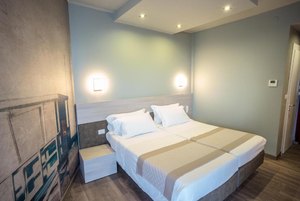 Hotel Cesare Augustus — Hotel rooms in Jesolo, Veneto