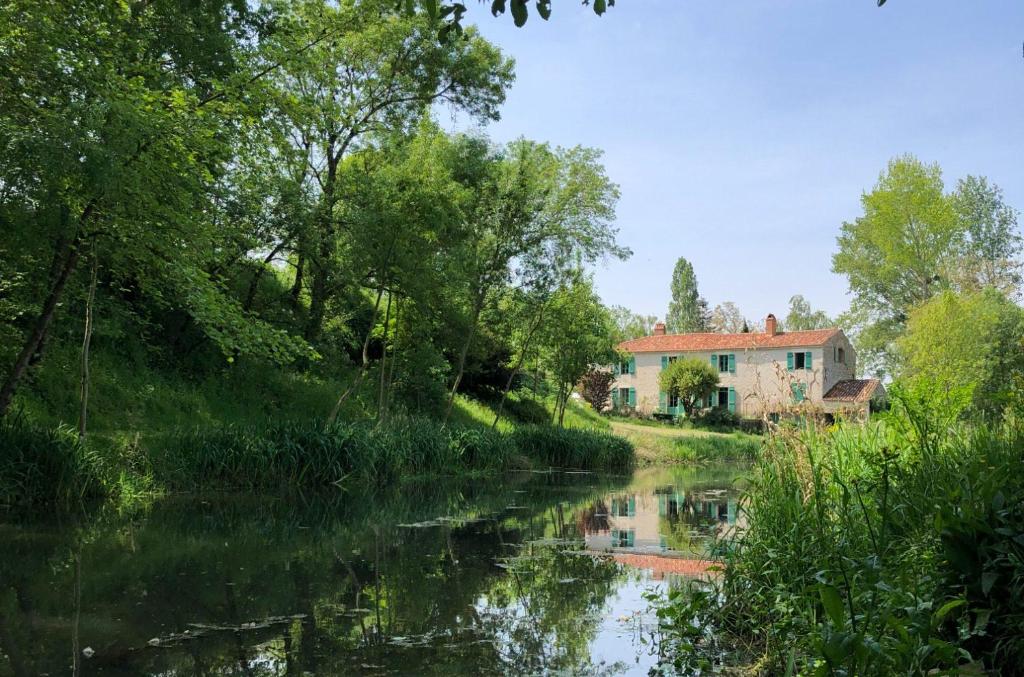 Piece of Pai, Sainte-Hermine