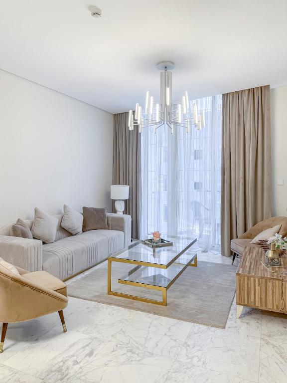 2 Bedroom Apartment in Bahrain Bay with a four season view, Manáma