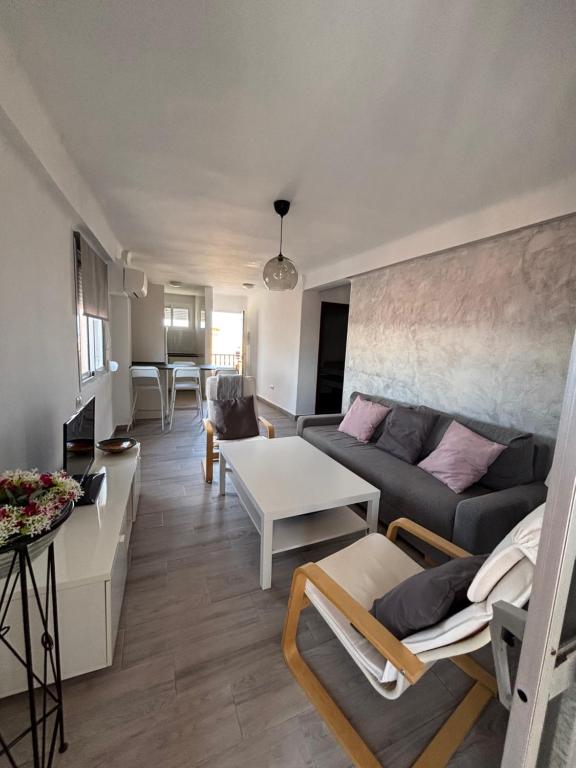 Apartamento con gran terraza - 2