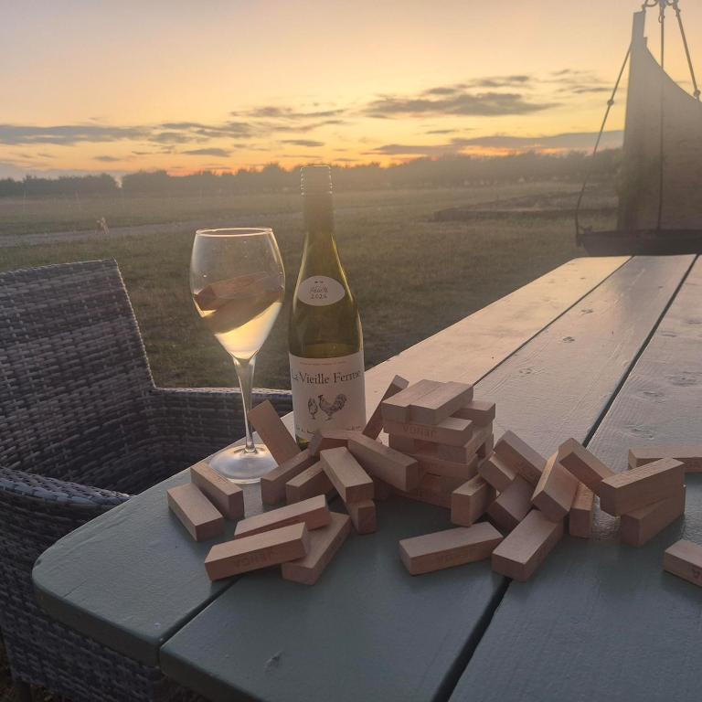 The Cosy Hide - A romantic rural retreat for 2, Cottenham