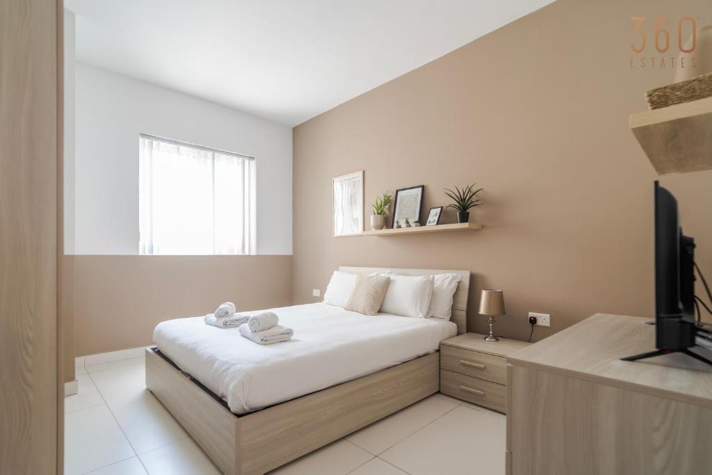 Lovely fully equipped 1BR APT in Gzira with WIFI & AC by 360 Estates, Gżira