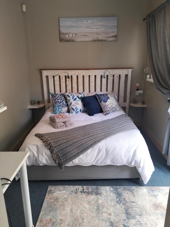 Impletio, Gordonʼs Bay