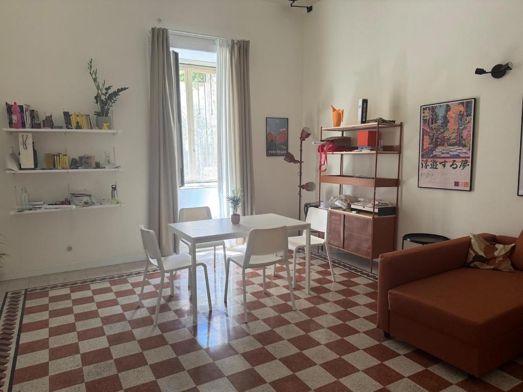 Casa dell Oca Chiaia - 2