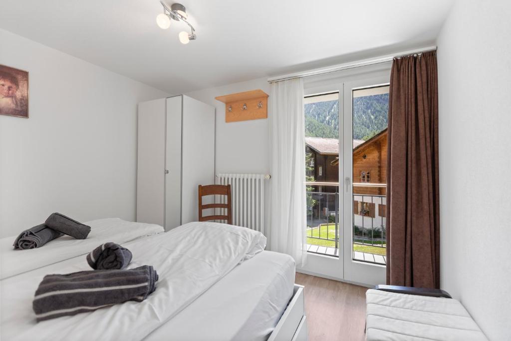 Zermatt, 4 pers, 3 lits - Balcon avec vue et petit jardin - 4
