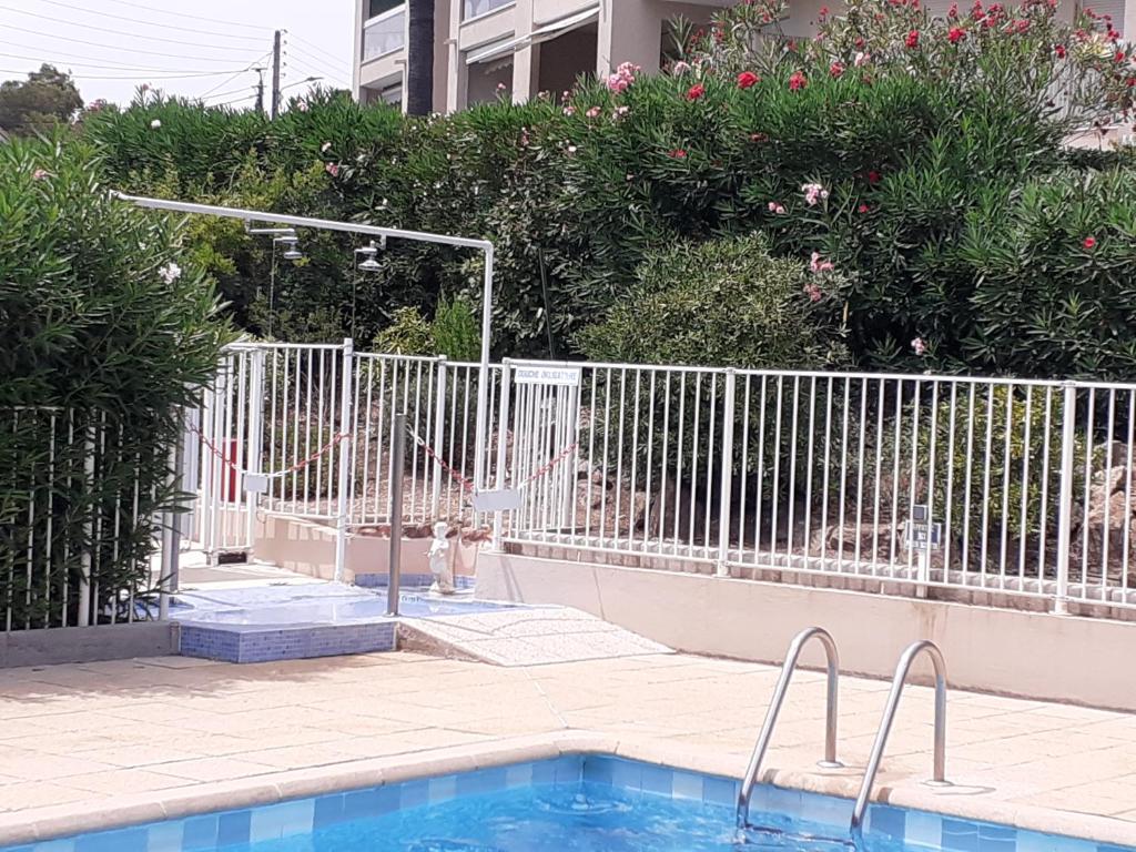 T2 Bord de mer avec jardin et piscine - 4