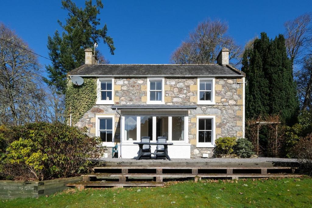 Gledfield Estate Holiday Cottages, Lower Gledfield