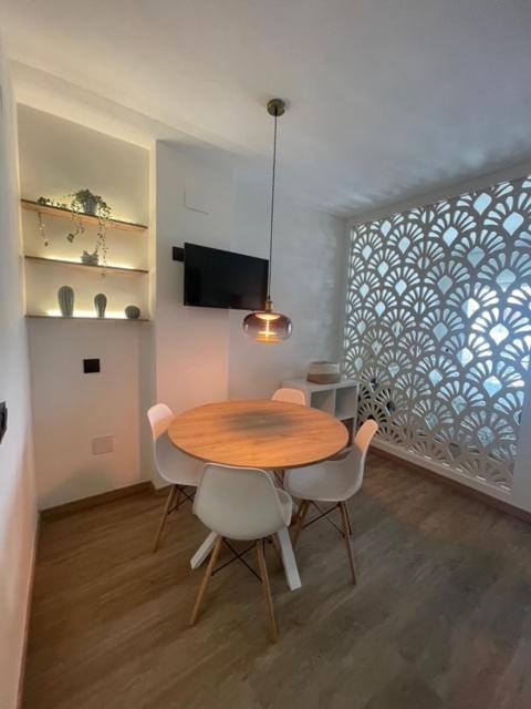 Marina Bajondillo Renoved wifi 20 meters from the beach - 1