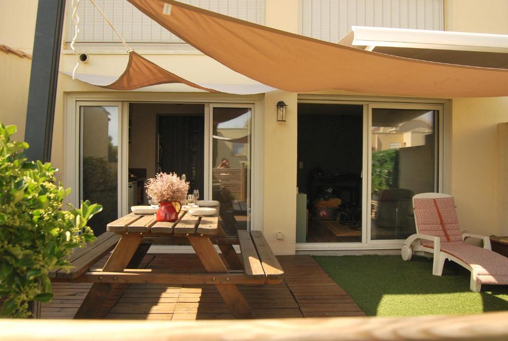 Gruissan Terrasse jardin cosy et au calme - 3