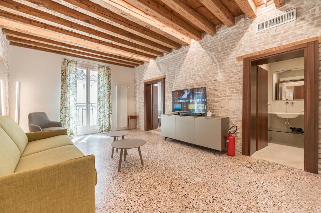 San Matteo Rialto Terrace Apt, Benátky