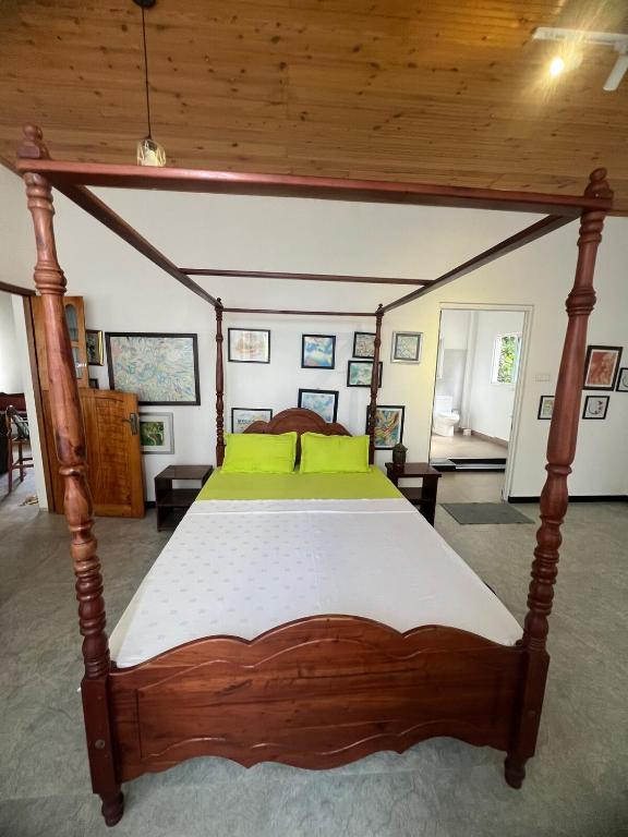 Rice field Retreat, Minuwangoda