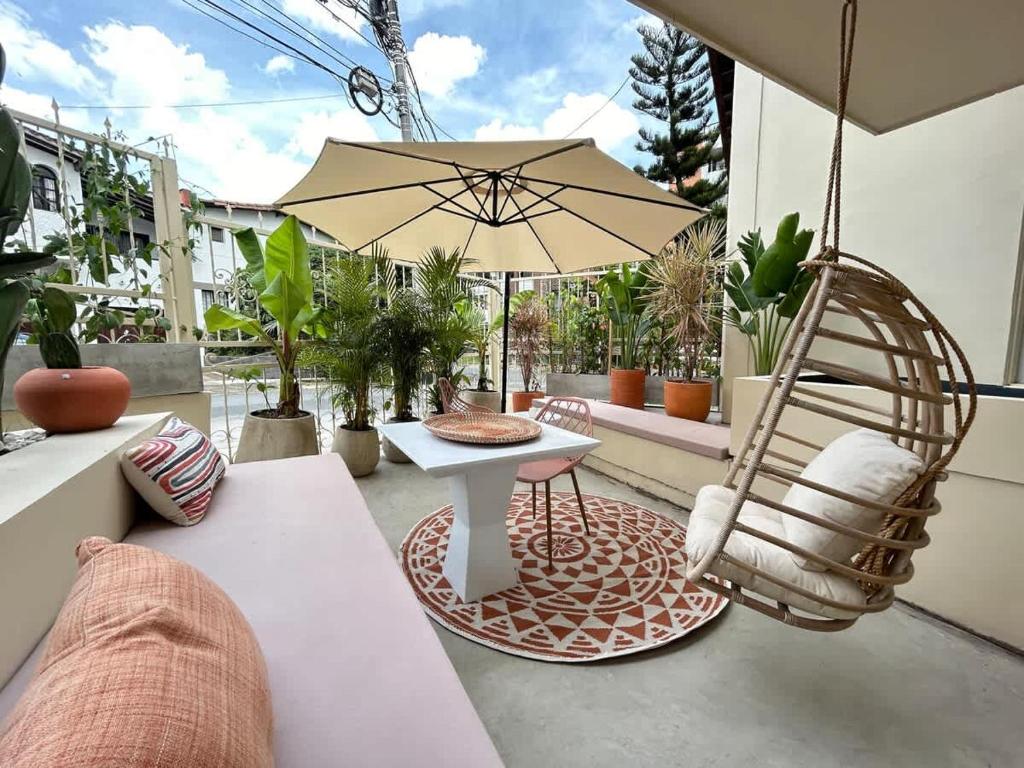 Laureles Apt-Big Windows-Smart lock- AC - 5
