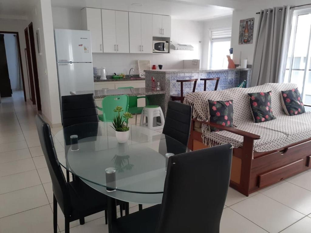 Conforto na Prainha - Apto com 2 Suítes e Ar-Condicionado, Arraial do Cabo