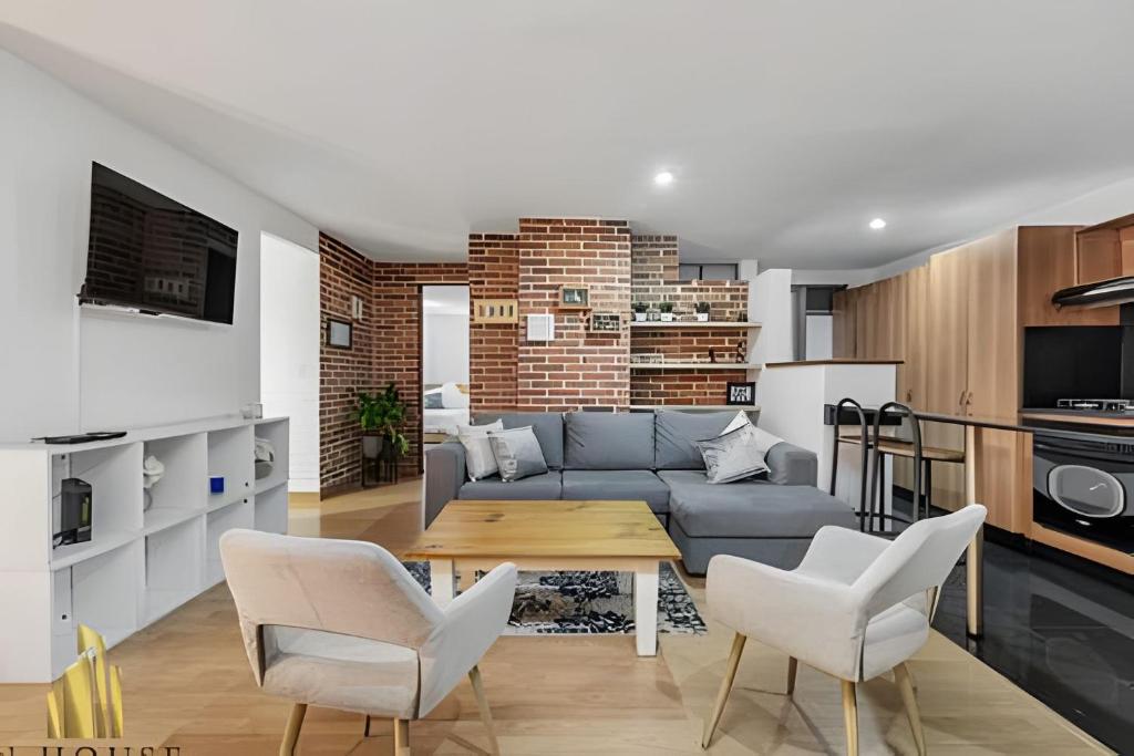 Santiago De Bagatela 401 -Apt sereno con sauna/gym - 2