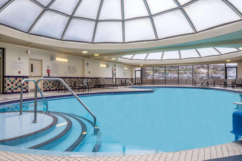 DoubleTree by Hilton Pittsburgh Downtown 호텔 이미지 1