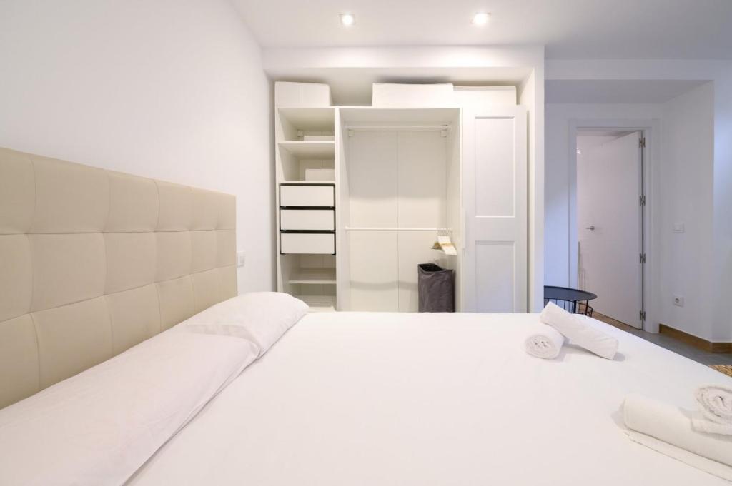 GuestReady - Your Urban Retreat in Madrid, Мадрид